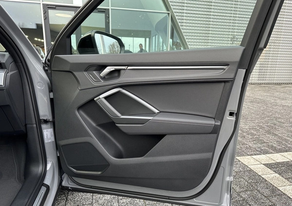 Audi Q3 cena 258800 przebieg: 5, rok produkcji 2024 z Skaryszew małe 352